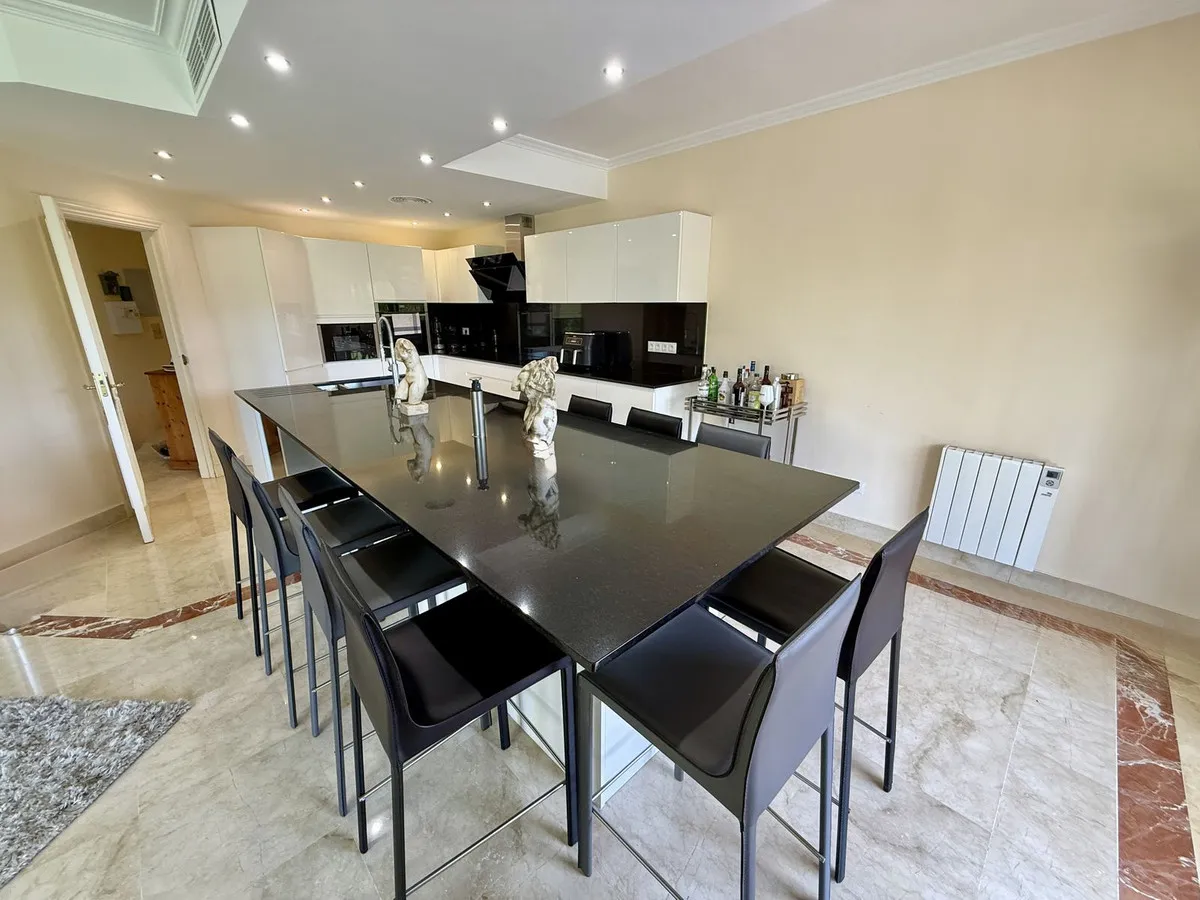 883c61e8-0248-41cd-ae6f-0417b3ed6b86