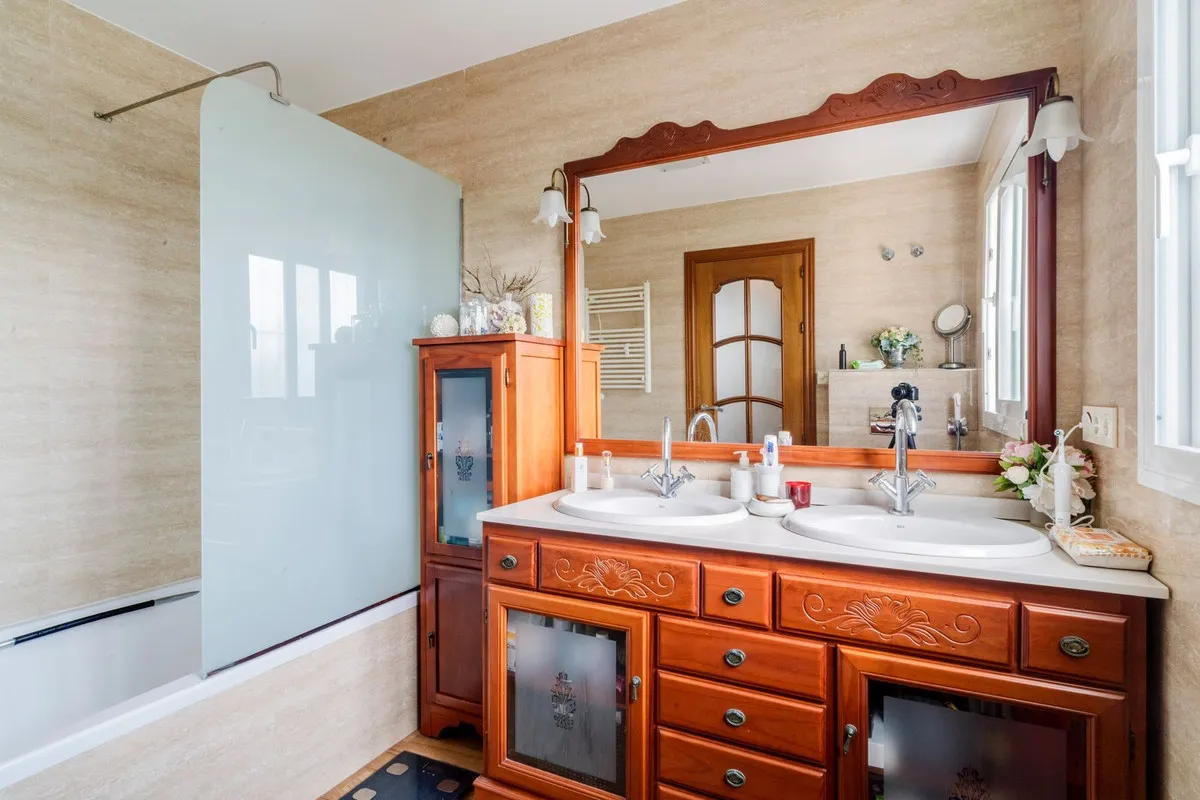 0a64ada6-31d5-4173-9ada-fd544fc91ca2