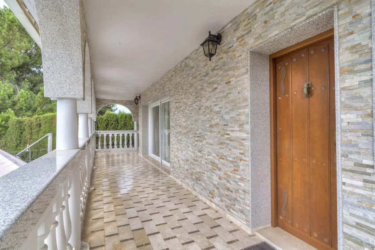 5a8bd4fb-c684-44df-872d-6179ddbba9e5