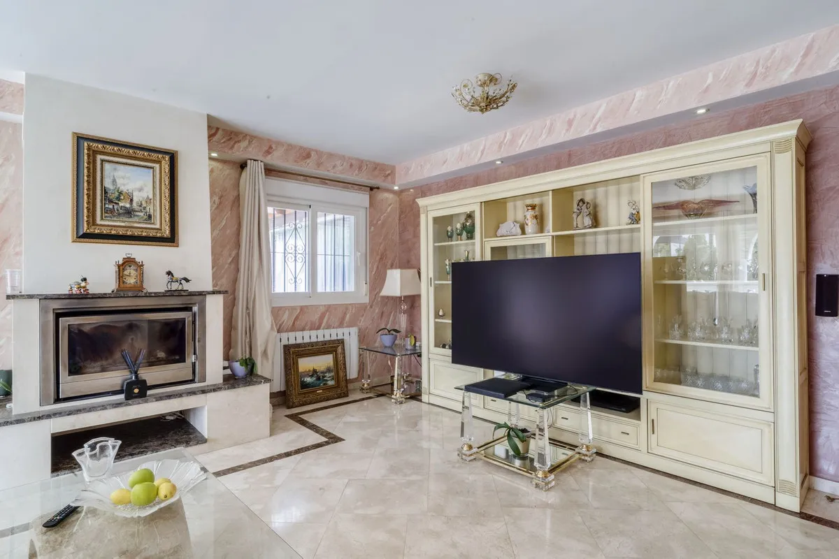 8a5a1b46-31f2-48a5-9e78-561b2399ed07