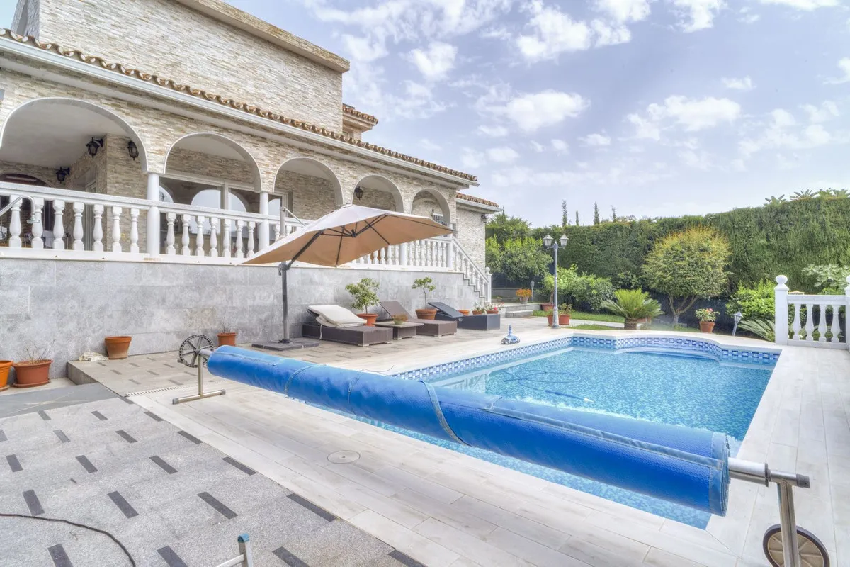 afc86e27-895f-477d-9b32-b1c1ea12e1dc