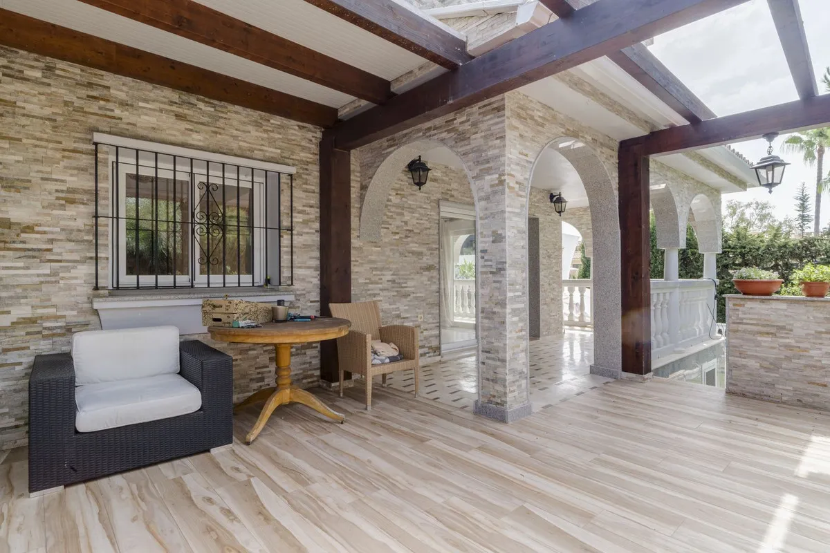 c6c4380c-419a-42c7-9006-b3d80e3e3b1c