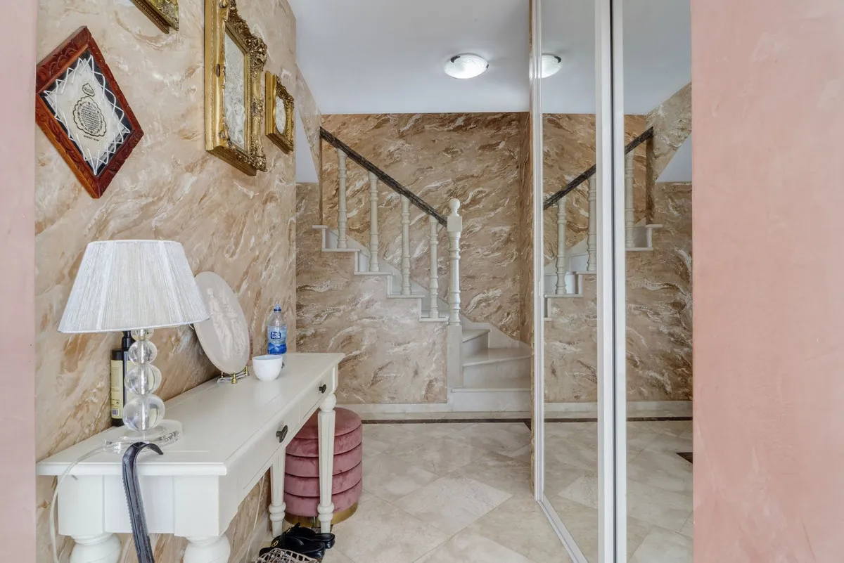 f1e2157c-75b5-456f-9507-0061a91e401b