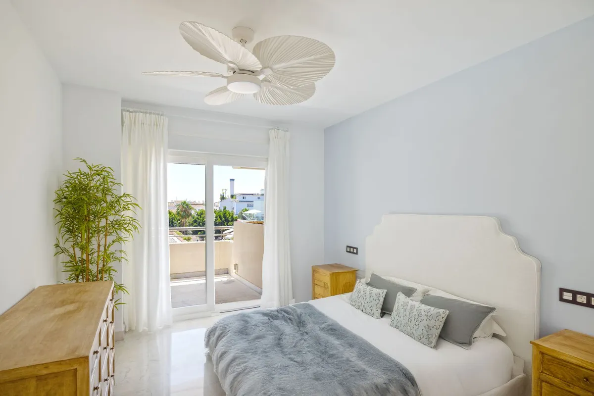 3f69f8e8-ce54-4fe8-9ee3-55515aca256d