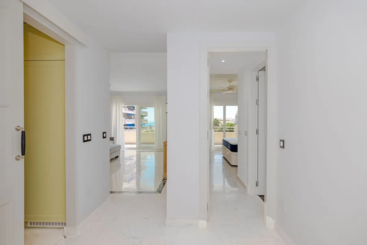 4b6d9377-ebe9-4481-b727-9cff8565a19f