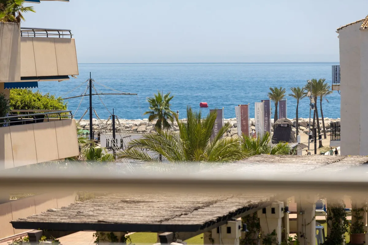 7aa6a3ac-d473-46e3-9027-16c81fedd312