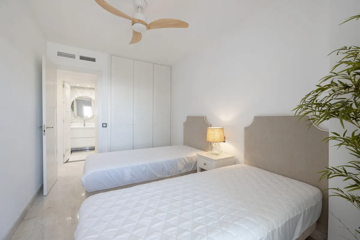 cd56c6ed-29b9-42e2-8632-033e6518fd32