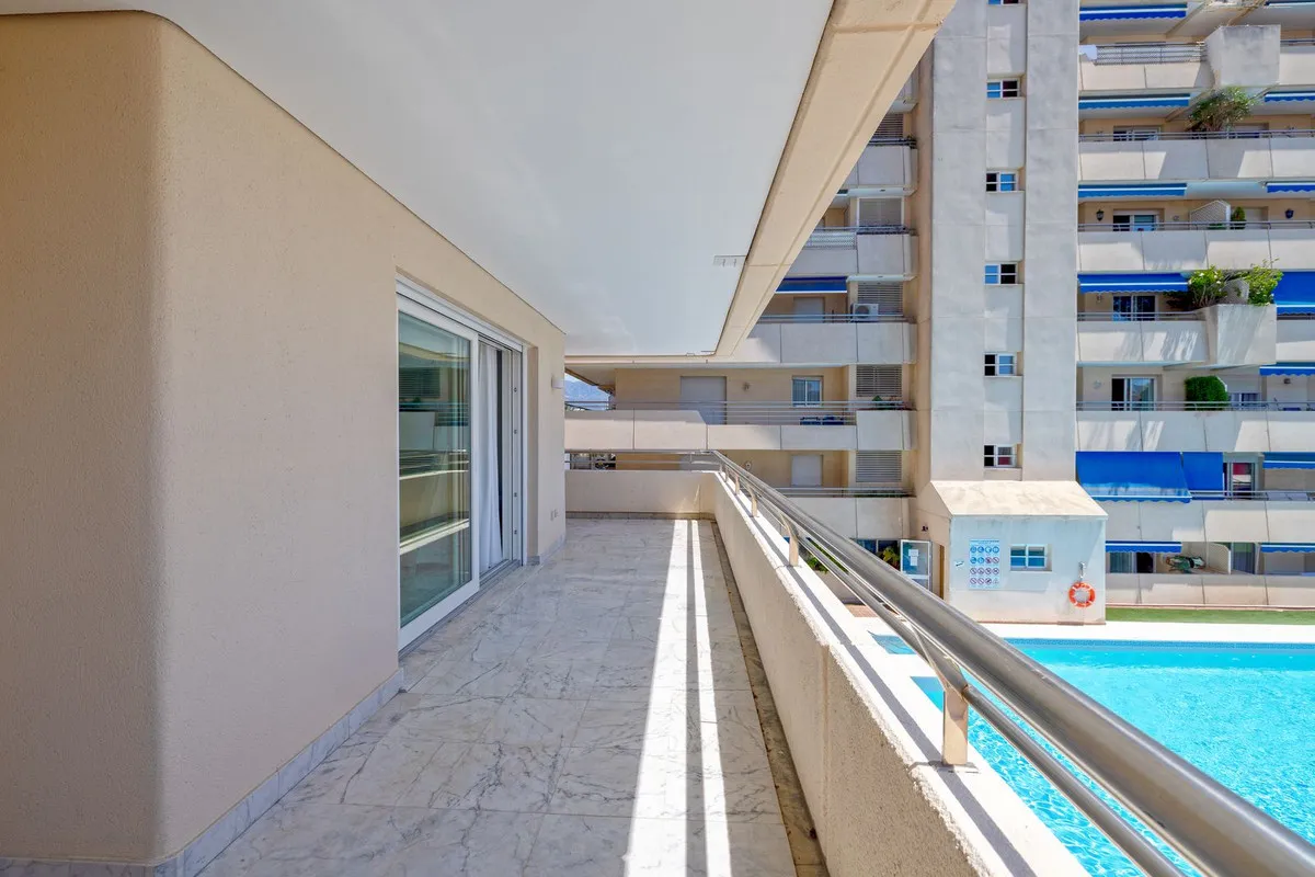 cfb1ddec-d0e7-45a1-97b4-cb7ba22f6dae