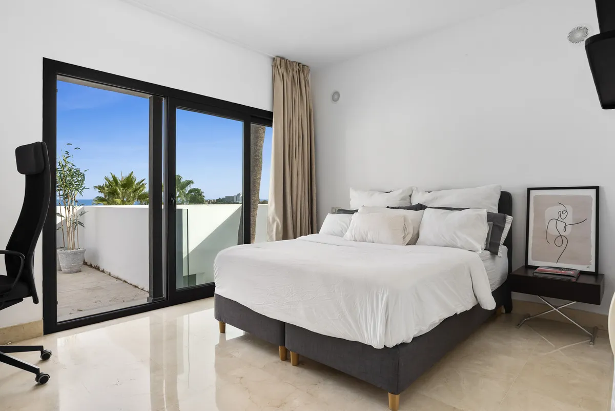 35f13afe-6a21-4876-81e5-599b90f890f3