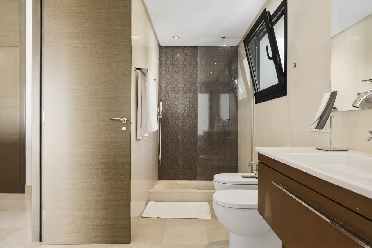 4b389629-0413-4a43-8695-10bdb537e37a