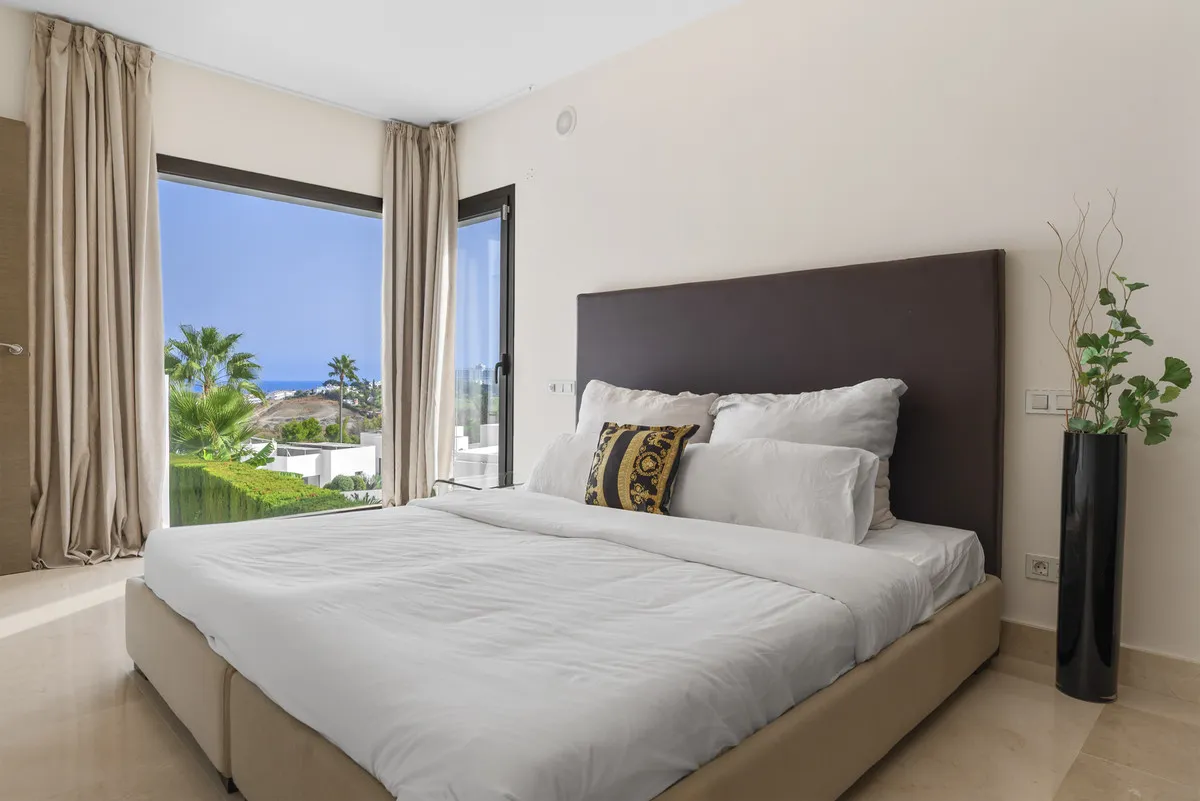 6d31d7f2-f435-4d98-96dd-d60f37079bba