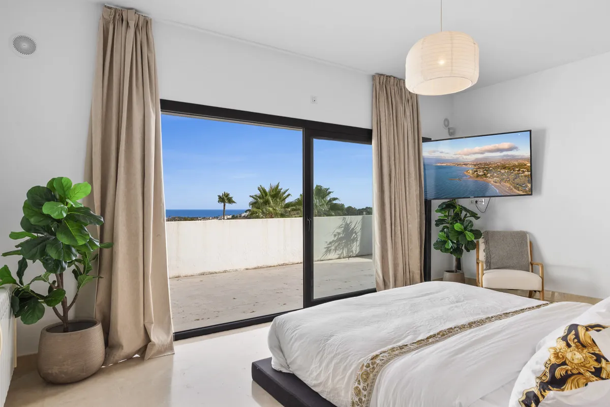 b39bb9de-ca5c-415b-b46a-047a17c44bb5