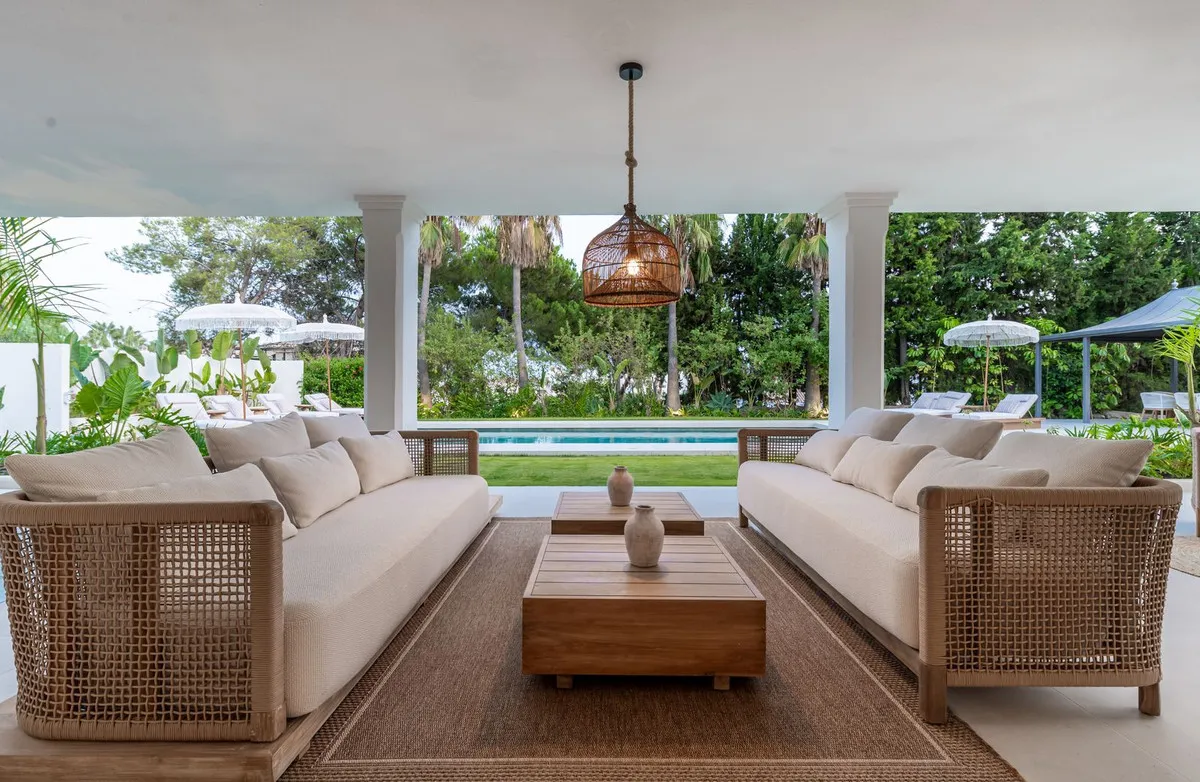 34299252-8cf2-4873-8e7e-d2d347c68720