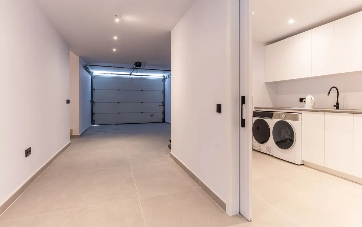 3e3b0e25-99cd-4928-ac85-1abbb870641b