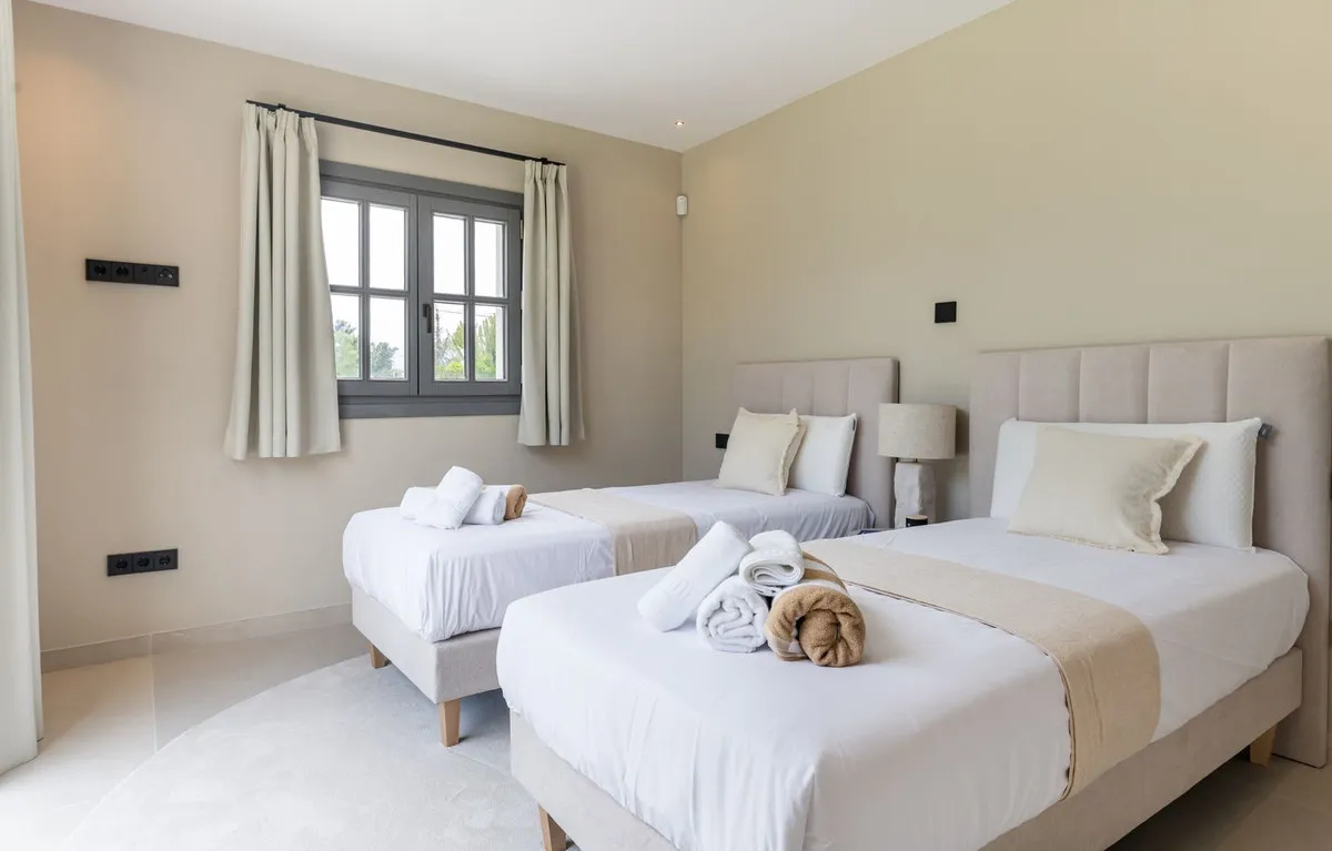 876774ca-b80f-4b7b-a05d-c657c9247512