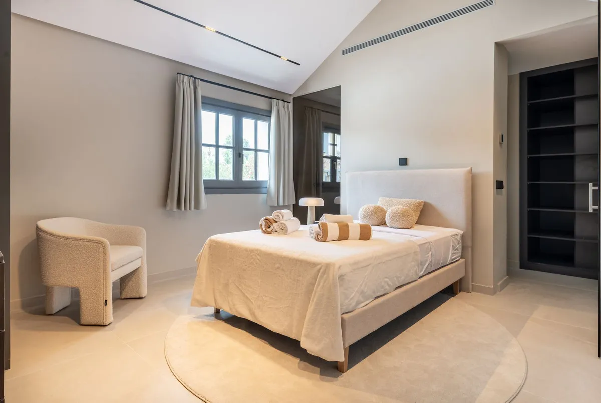 c857831c-879f-4d23-bcdd-054a5da41629