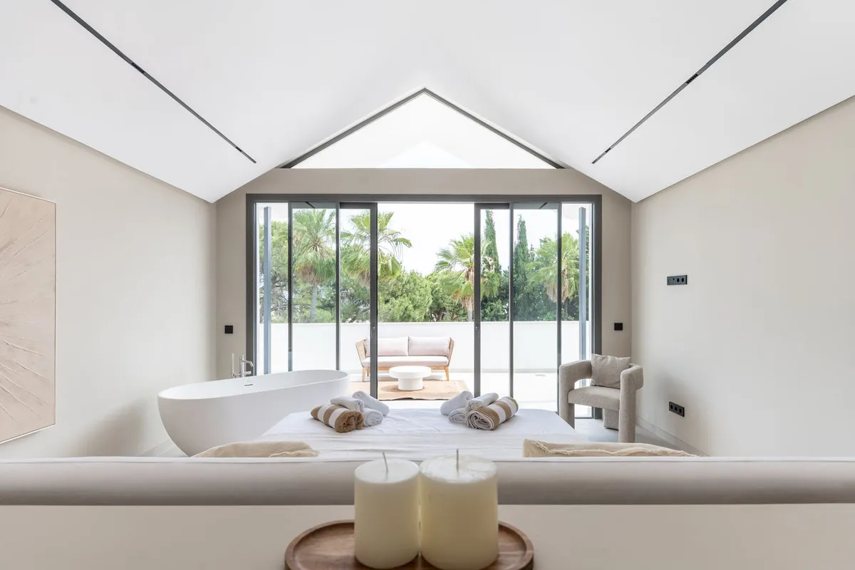 f0bfd1ad-6498-4159-a273-14376b16474d