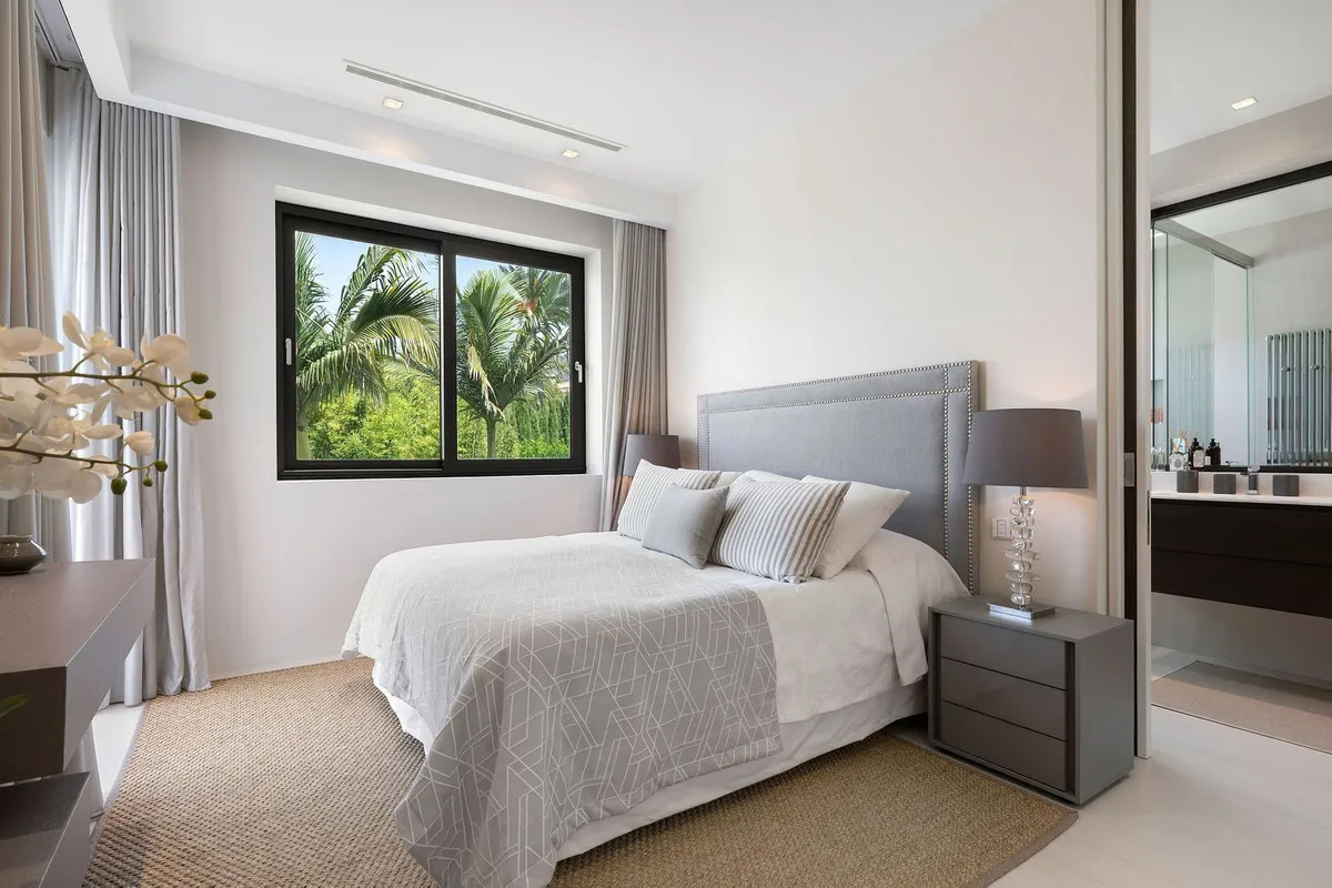 313bc11a-1a33-485a-956a-fa7610c2b7dd