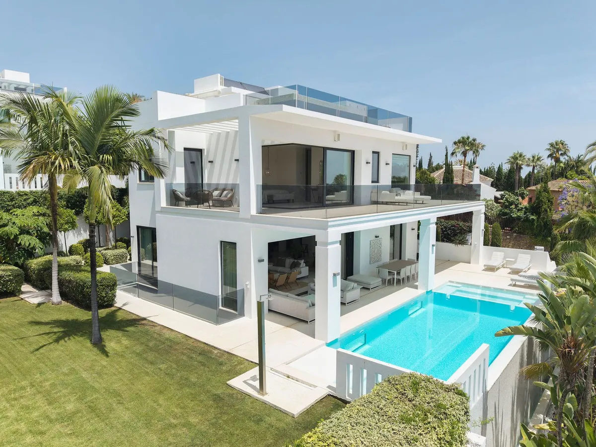 33033549-3973-40a4-bd8b-5301ec1542f7