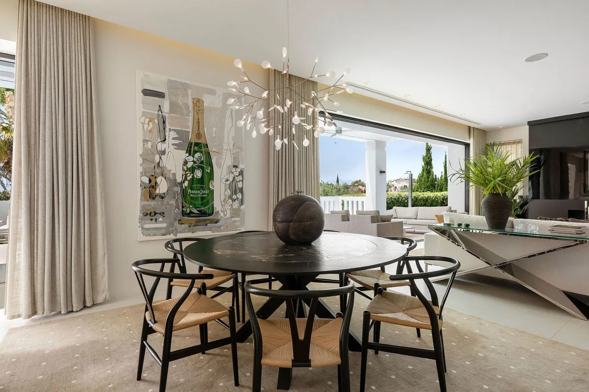 4fa0d1df-68c3-4915-9ff7-a14994f7c19d