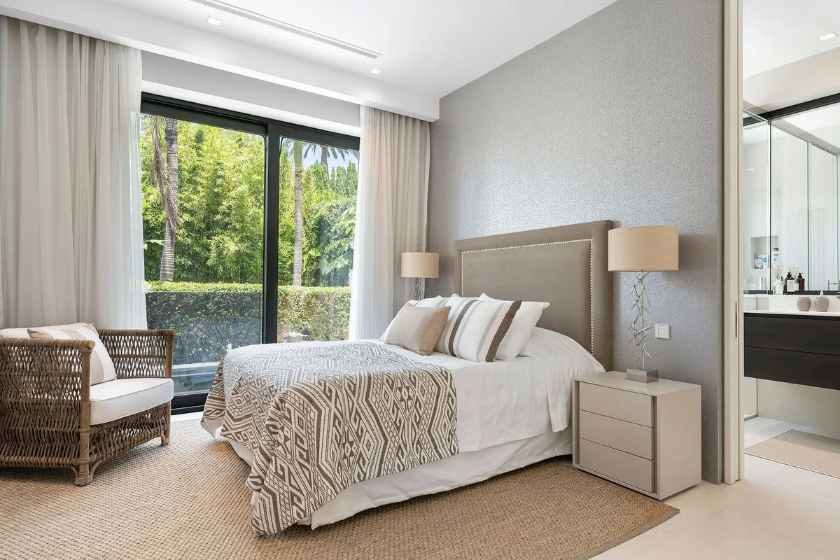 c434e7a5-a466-4b8c-8be9-37c436adf6fe