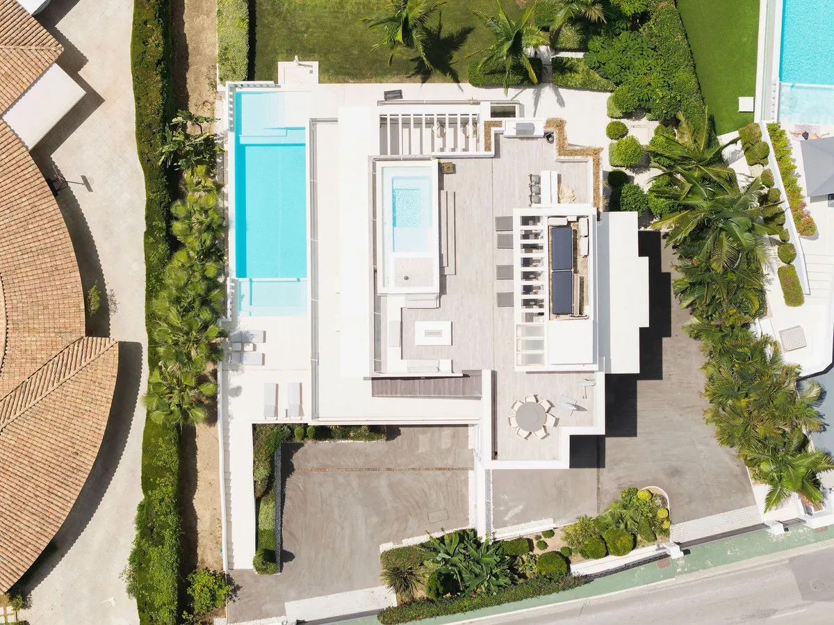 cb9d3ba4-5180-4e35-94a4-19a21a2c50b4