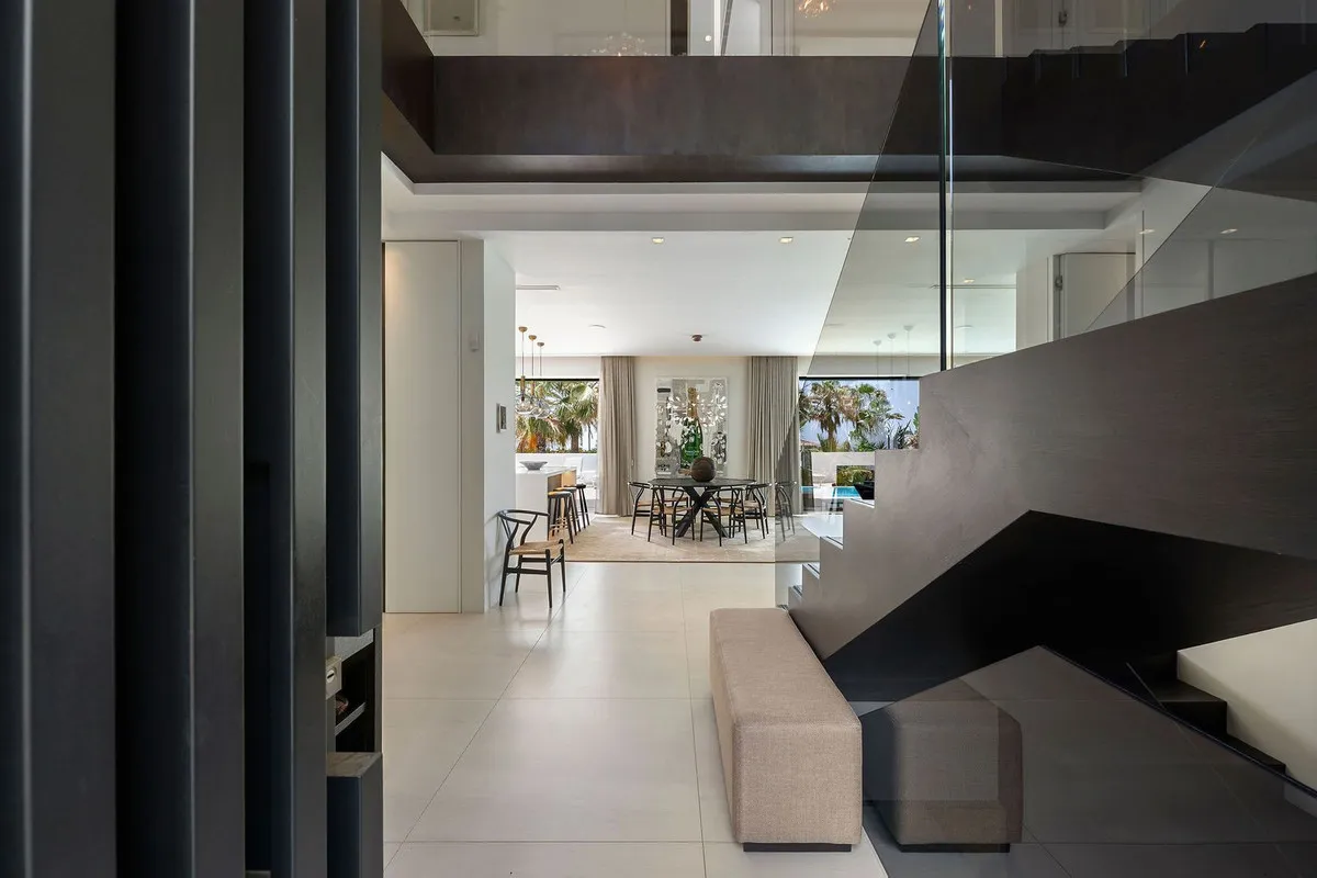 d3e0c384-33c8-4d00-bec9-bd7567a2f465