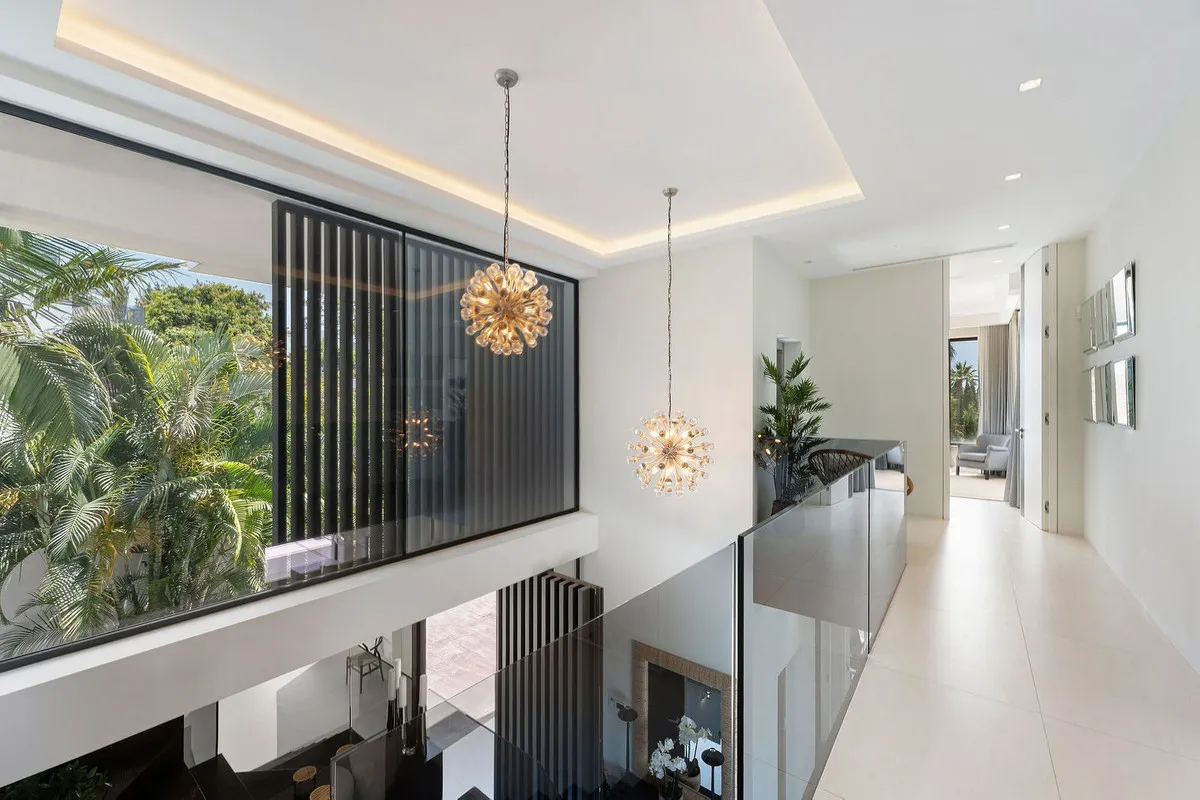 e1777dc4-1d1d-40b6-8ea6-e219061b430e