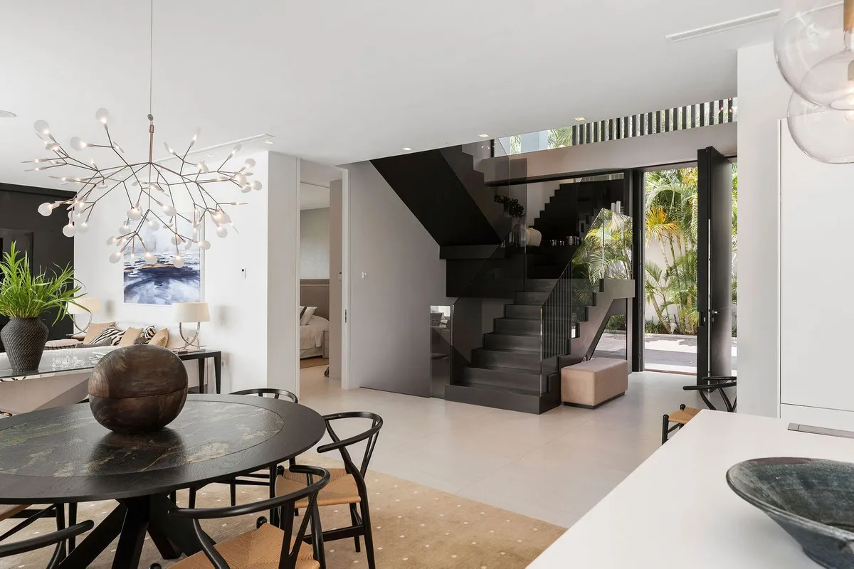 f5a748ce-b49e-4cbf-86fd-d4bd24391f88