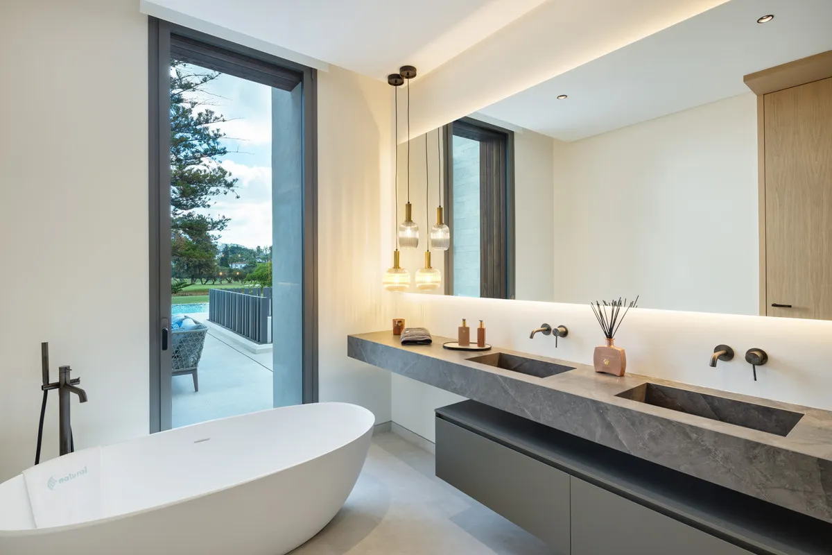 7c527989-7642-4831-8626-d1485df870c9