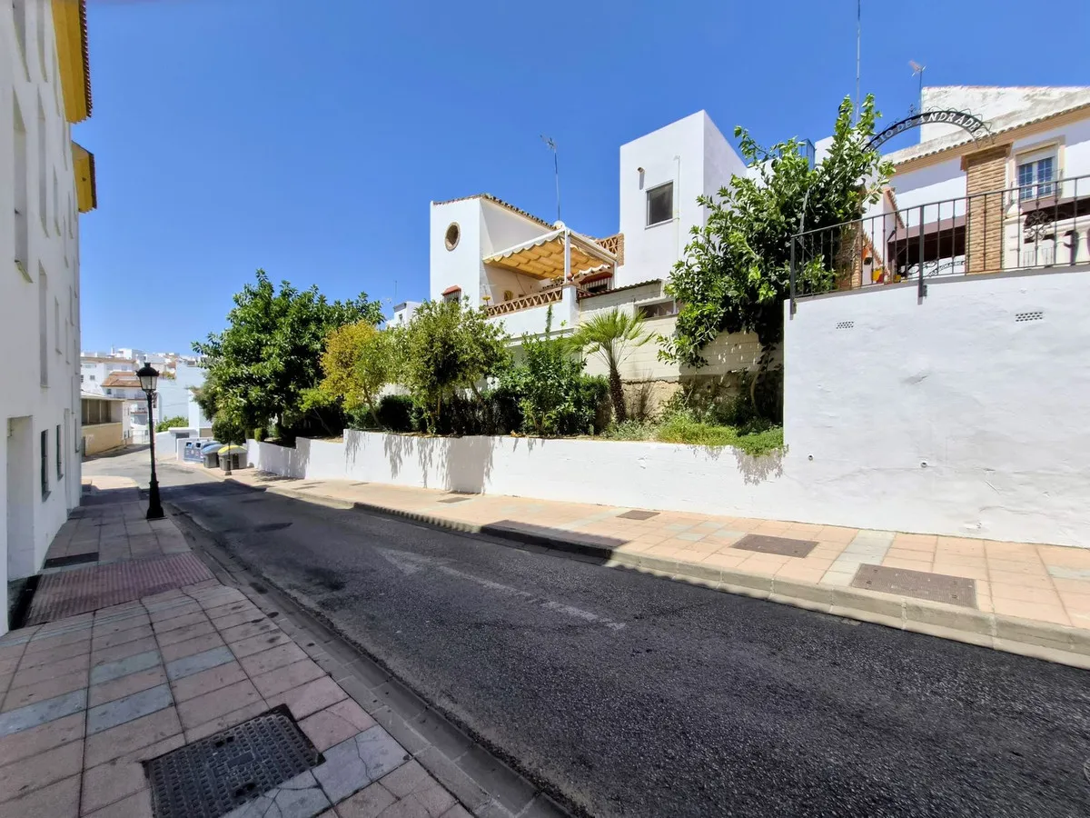 cec2f6bc-8044-4437-bc4f-b5e167012282