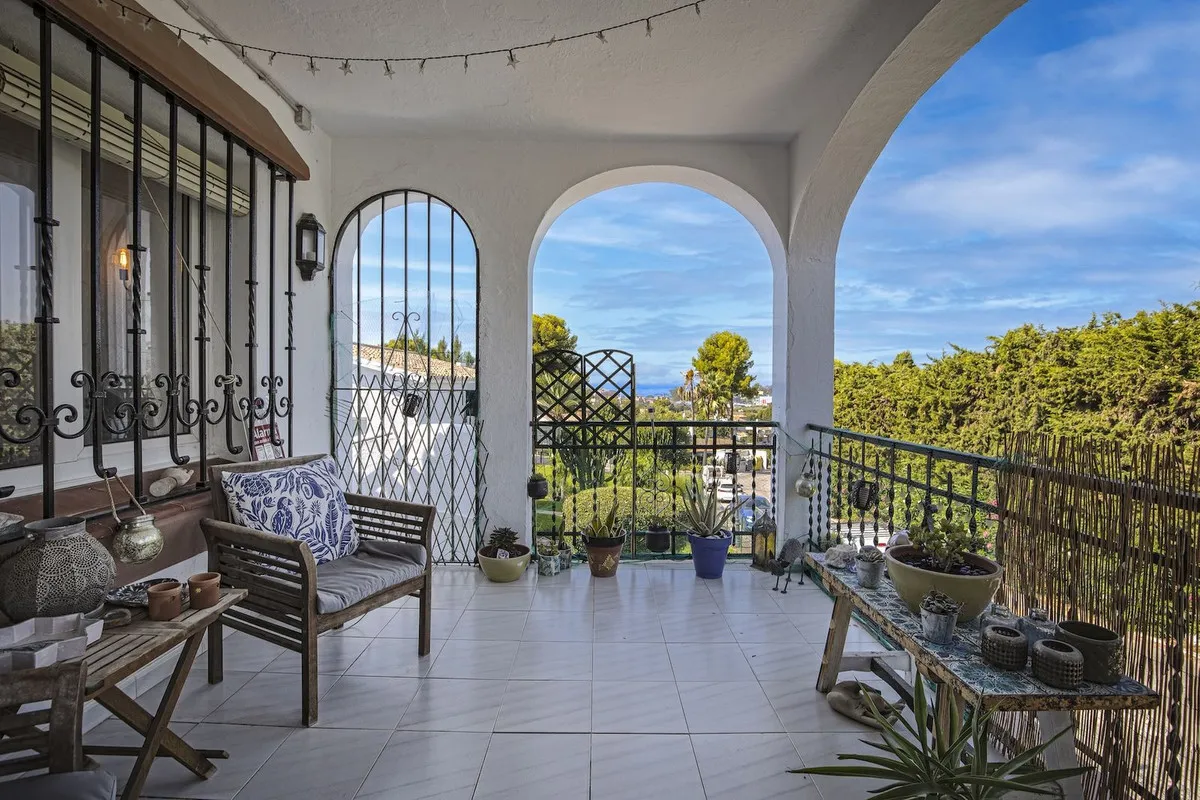 44352eac-4ec3-4489-bcd5-8d75628ed602