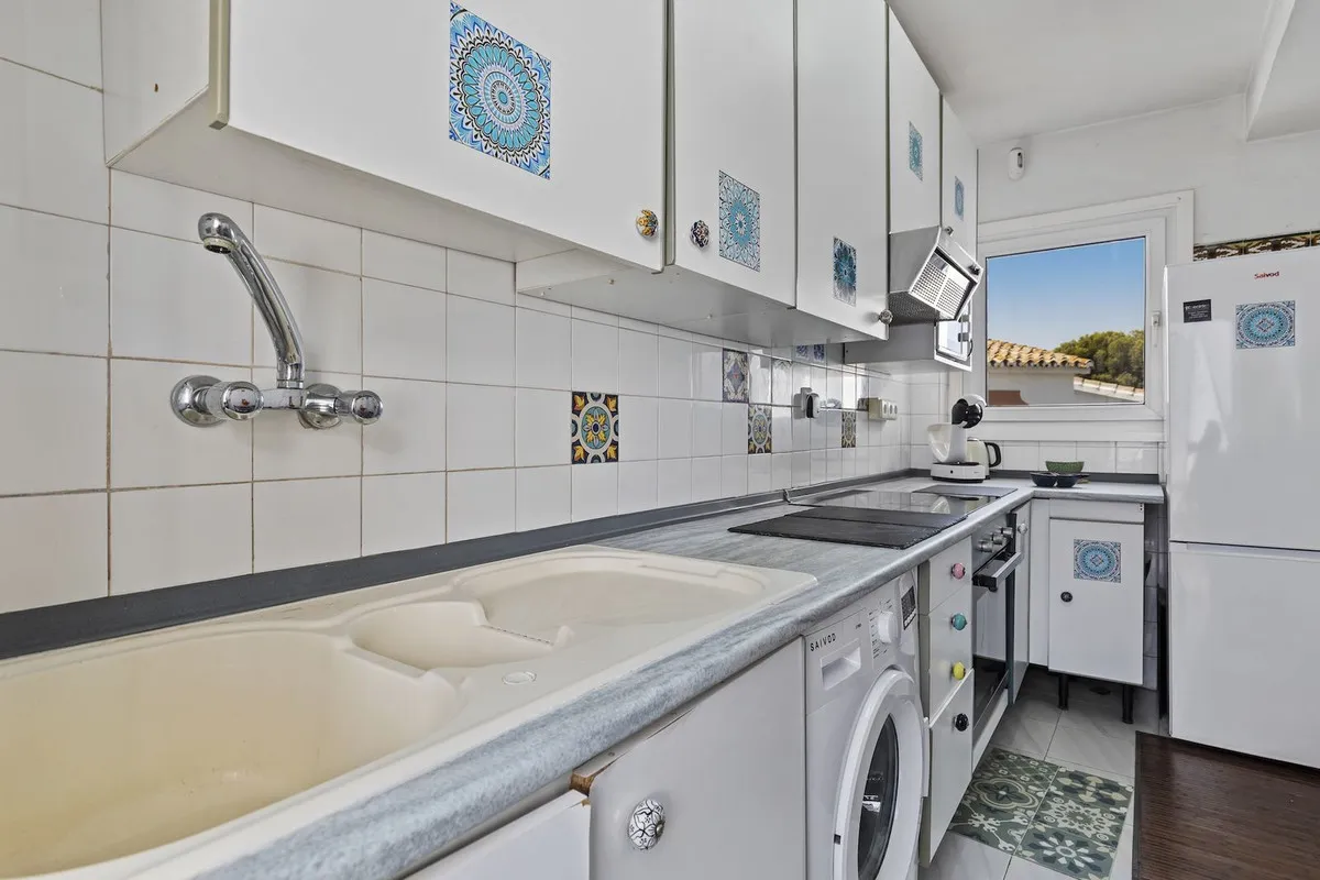 4e2b277f-62fe-4040-922a-243a61d711c4