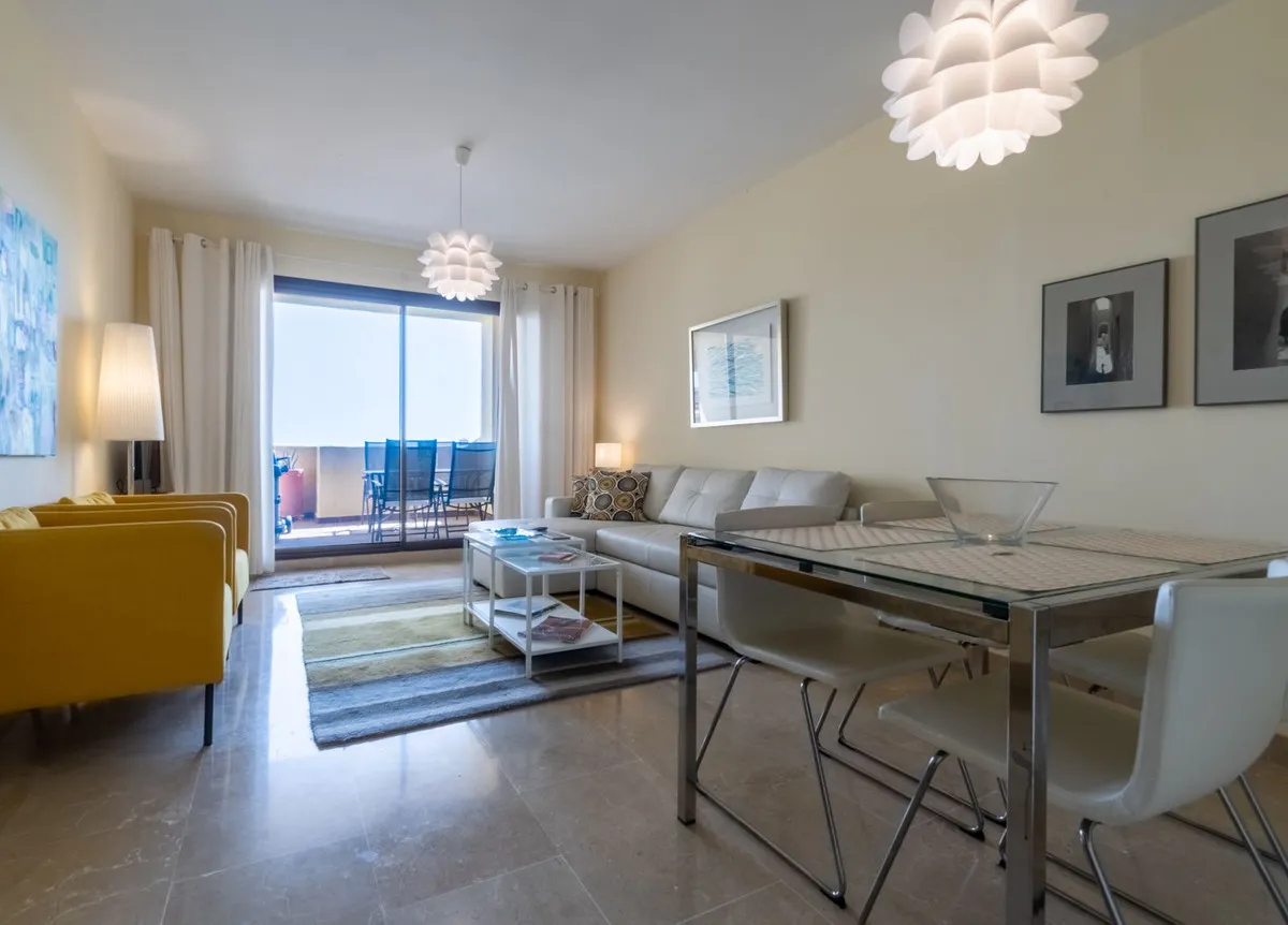 1a2ccba4-b105-466c-99e8-eb3b78429122