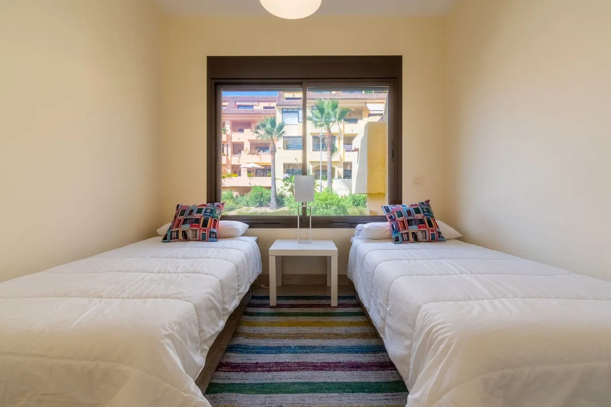 c09d0d80-3121-469b-bac9-b37eb9bdca74