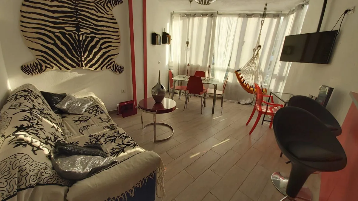 4a1d4ef3-fc80-457d-aec5-0705713087d2