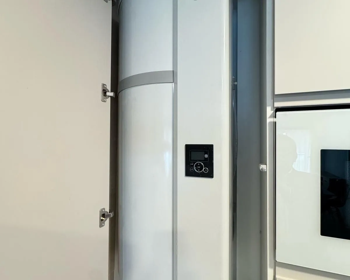 dfee3c8f-c7d5-41e1-9a47-8850effe727e