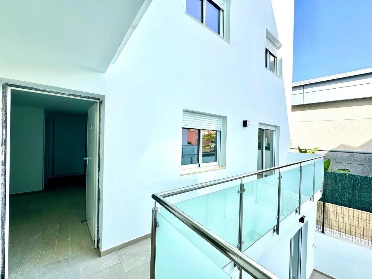 e3a39ed9-1fcf-43cf-abdd-ff35441bbd25