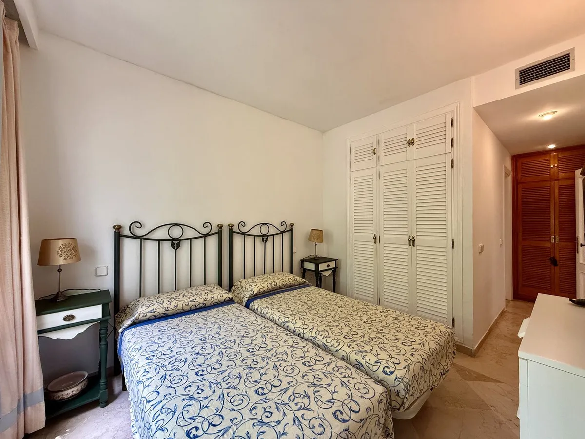 242c9302-298d-487b-9dfd-865b8a107326