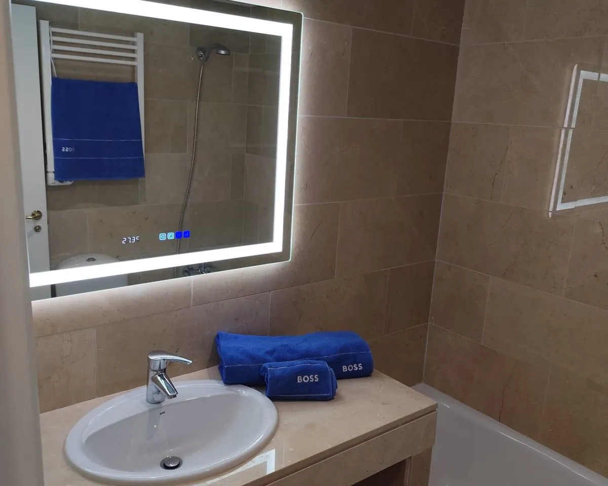 8dcbeb9b-341f-455a-9e7a-ecfa25a5d656