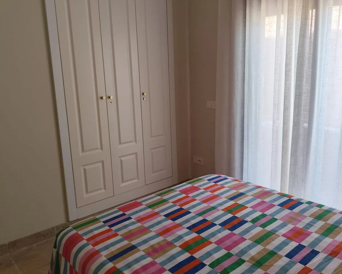 b21d9a5a-61ff-43d7-8ef7-91a2bcfb28e0