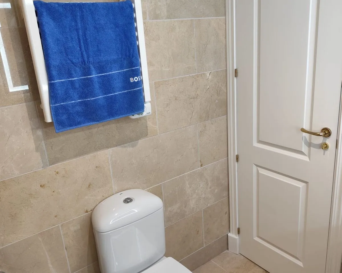 dbbd8b18-1db6-490b-89c5-ffe8edb097e1