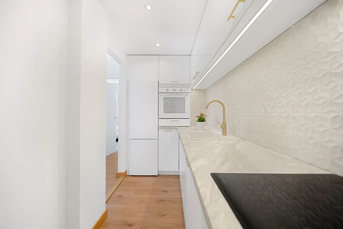 cafb8585-8410-478a-9453-207f254c8135