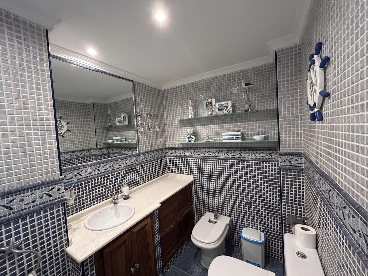 6c8eb481-8308-4aab-b99d-076db63d0e24