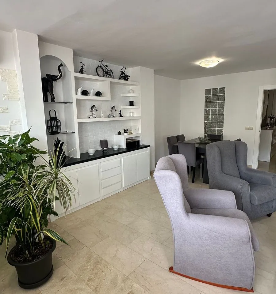 ab426872-02a5-456d-9b7c-141bed75838a