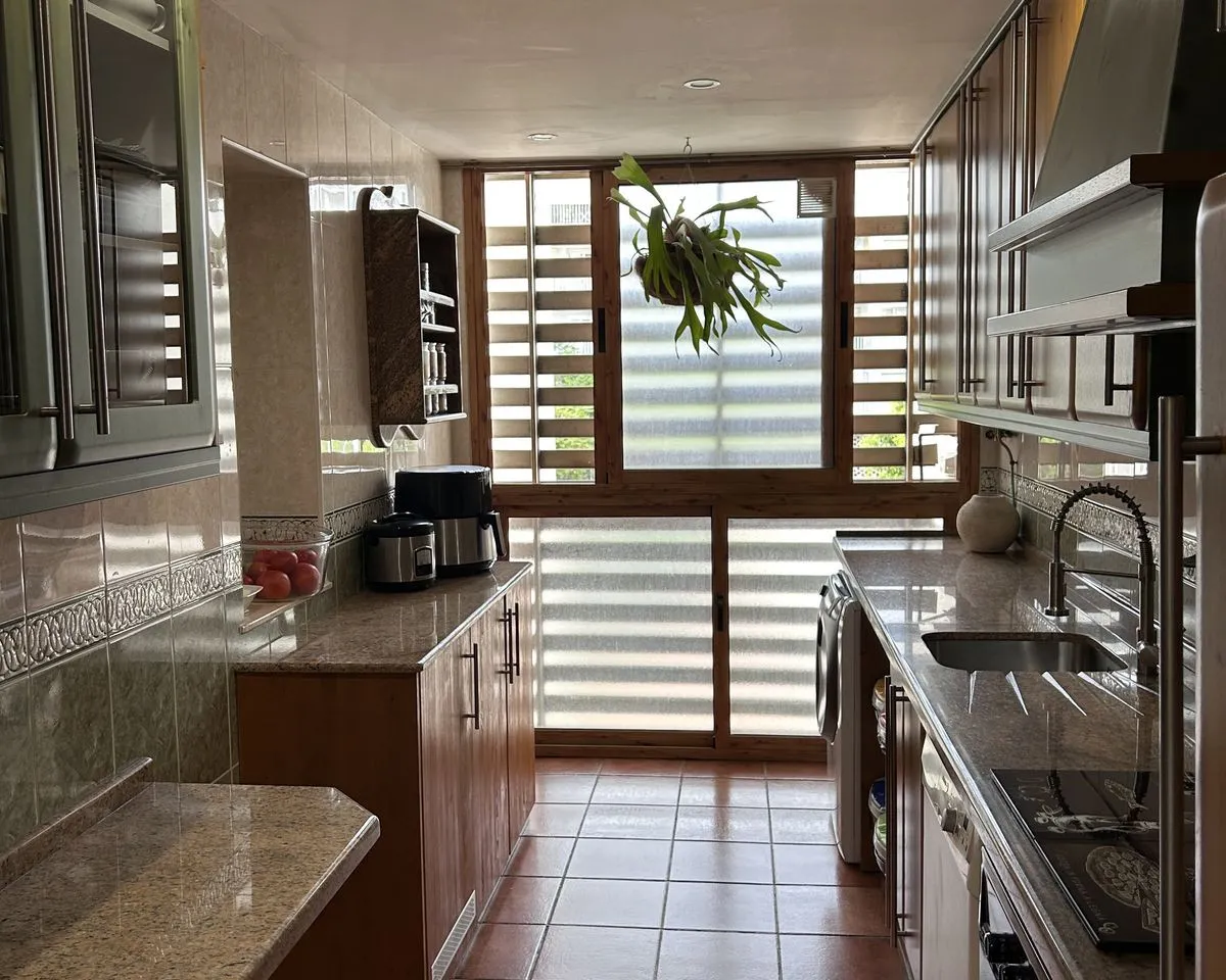 c94d6a97-6c27-492d-90ce-61e1b6d74705