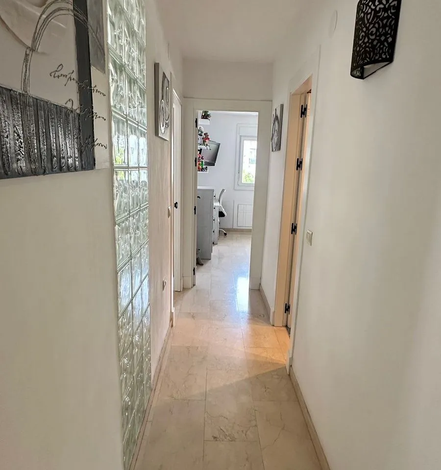 eff977dd-18e1-40ac-9436-bb26b005989f