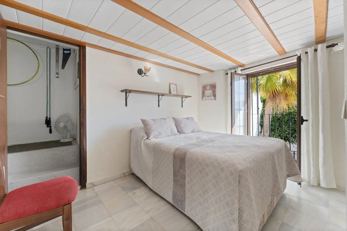 0bf70c54-d867-44e4-96cb-be703192e3be