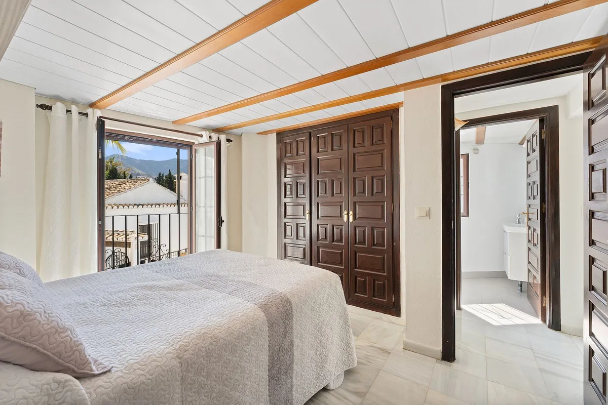 7d174354-be6e-4ed2-9491-7f9175f290c7