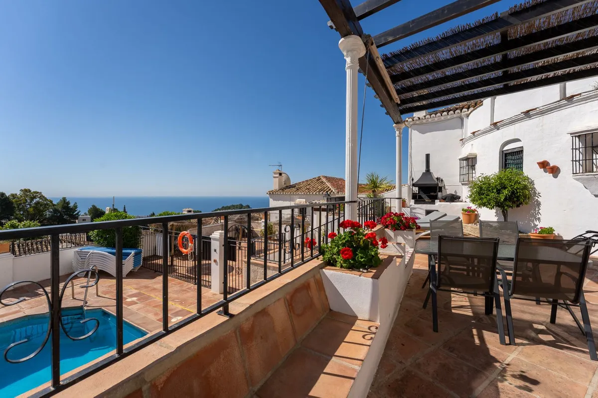 a8850dd5-e03e-4fda-9c53-fe503a45c6fc